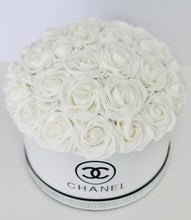 Load image into Gallery viewer, White Flower Box Bouquet