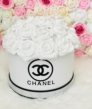 Load image into Gallery viewer, White Flower Box Bouquet