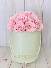 Load image into Gallery viewer, Medium Round Gray Box with Pink Roses
