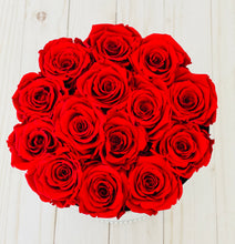 Load image into Gallery viewer, Round Preserved Flower Box