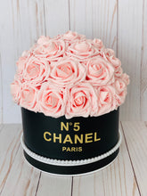 Load image into Gallery viewer, Black Flower Box Bouquet