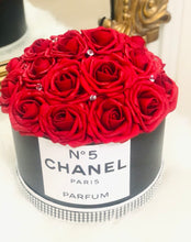 Load image into Gallery viewer, Round Flower Box Bouquet