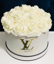 Load image into Gallery viewer, Round Flower Box Bouquet