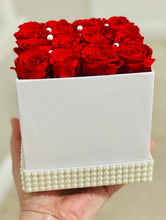 Load image into Gallery viewer, White Eternity Rose Box