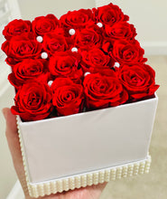 Load image into Gallery viewer, White Eternity Rose Box