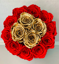 Load image into Gallery viewer, Round Preserved Flower Box