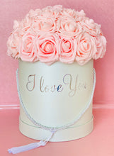 Load image into Gallery viewer, I Love You Round Rose Box