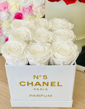 Load image into Gallery viewer, Medium Square Preserved Flower Box