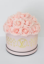 Load image into Gallery viewer, Luxury Pink Flower Box Bouquet