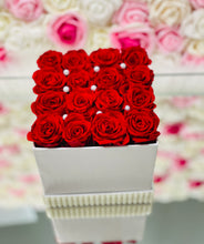 Load image into Gallery viewer, White Eternity Rose Box