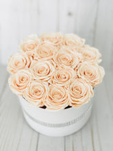 Load image into Gallery viewer, Round Preserved Flower Box