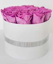 Load image into Gallery viewer, Round Preserved Flower Box