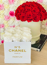 Load image into Gallery viewer, Medium Square Preserved Flower Box