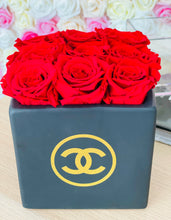 Load image into Gallery viewer, Ceramic Preserved Flower Vase