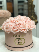 Load image into Gallery viewer, Rose Flower Box Bouquet