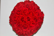 Load image into Gallery viewer, Round Flower Box Bouquet