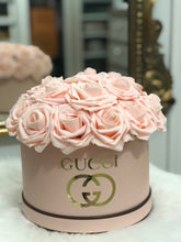 Load image into Gallery viewer, Rose Flower Box Bouquet