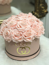 Load image into Gallery viewer, Rose Flower Box Bouquet