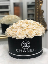 Load image into Gallery viewer, Black Flower Box Bouquet