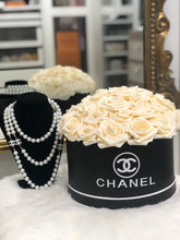 Load image into Gallery viewer, Black Flower Box Bouquet