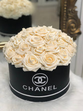 Load image into Gallery viewer, Black Flower Box Bouquet