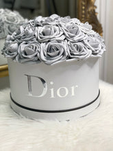 Load image into Gallery viewer, Gray Roses Flower Box Bouquet