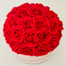 Load image into Gallery viewer, Round Pink Flower Box Bouquet