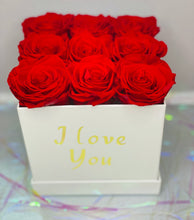 Load image into Gallery viewer, Medium Square Preserved Flower Box