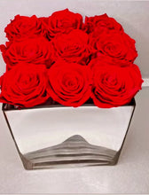 Load and play video in Gallery viewer, Mirror Glass Vase Flower Bouquet
