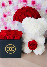 Load and play video in Gallery viewer, Ceramic Preserved Flower Vase &amp; Rose Bear With Real Eternity Rose
