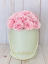 Load image into Gallery viewer, Medium Round Gray Box with Pink Roses
