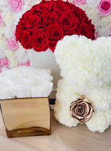 Load and play video in Gallery viewer, Glass Preserved Flower Vase &amp; Rose Bear With Real Eternity Rose
