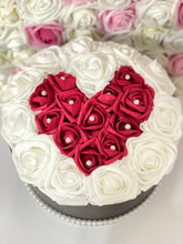 Load image into Gallery viewer, Heart Flower Box Bouquet
