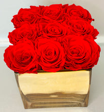Load image into Gallery viewer, Gold Square Glass Preserved Flower Box
