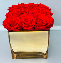 Load image into Gallery viewer, Gold Square Glass Preserved Flower Box
