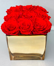 Load image into Gallery viewer, Gold Square Glass Preserved Flower Box
