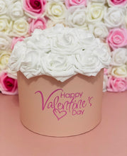 Load image into Gallery viewer, Happy Valentine&#39;s Rose Hat Box
