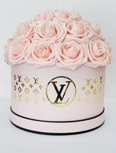 Load image into Gallery viewer, Luxury Pink Flower Box Bouquet
