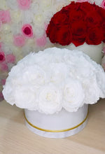 Load and play video in Gallery viewer, Marble Preserved Flower Box
