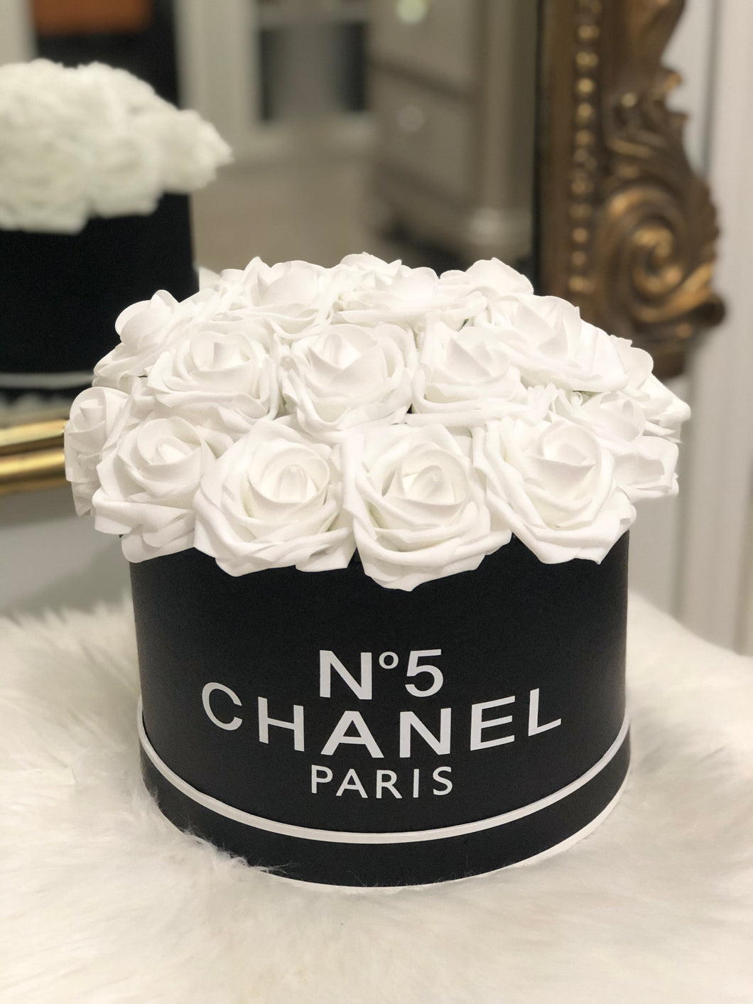 Rose Hat Box Bouquet