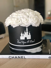 Load image into Gallery viewer, Rose Hat Box Bouquet
