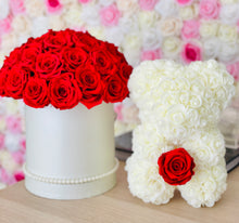 Load image into Gallery viewer, Round Preserved Flower Box
