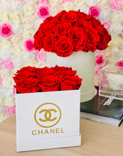 Load image into Gallery viewer, Square Preserved Flower Box
